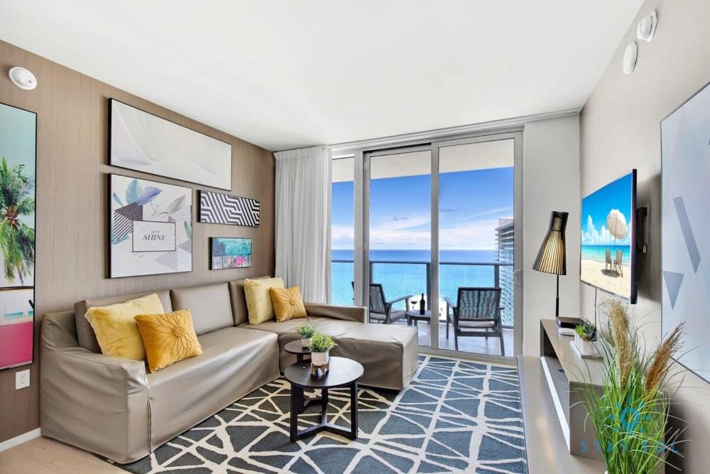 Exclusive Condo - Near Beach - Free Valet Parking